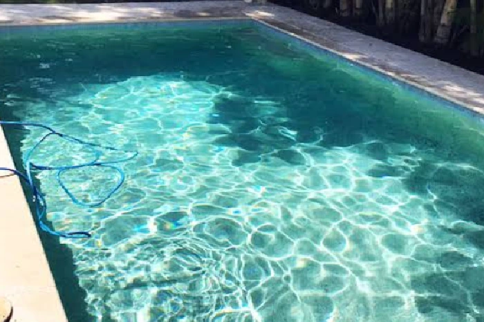 Pool Cleaning Pool Cleaning